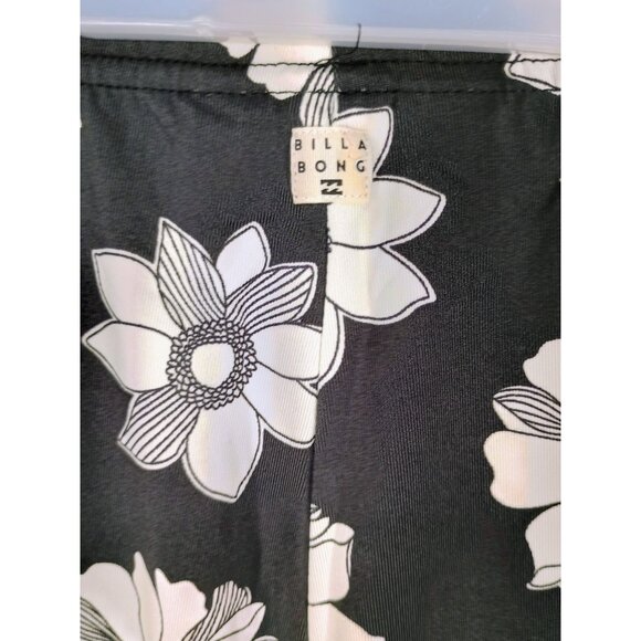 NWT Billabong Hang Loose Black White Floral Boho Pull On Flare Knit Pants Size X - Picture 5 of 9